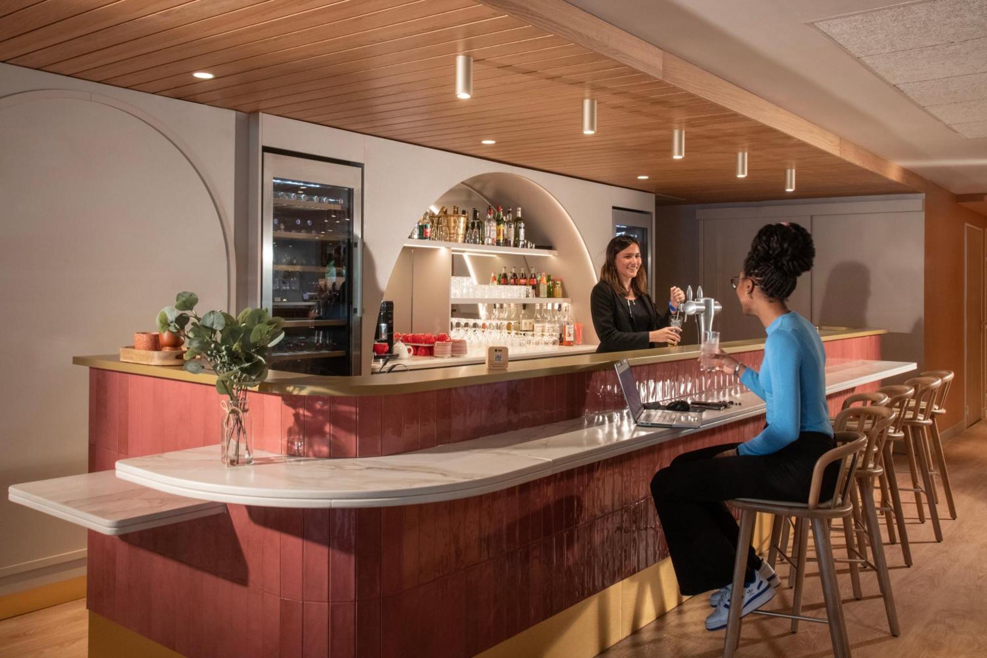 宜必思高尔夫圣特洛佩兹酒店 孔格林 外观 照片